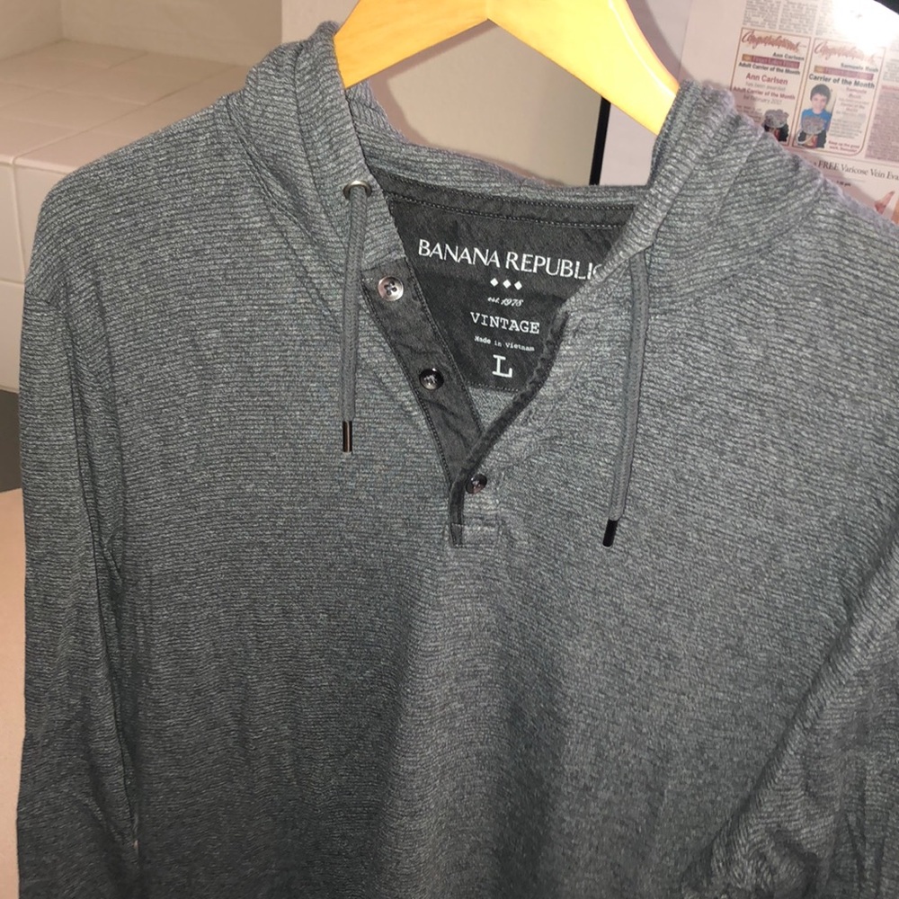Banana Republic long sleeve light hoodie size L